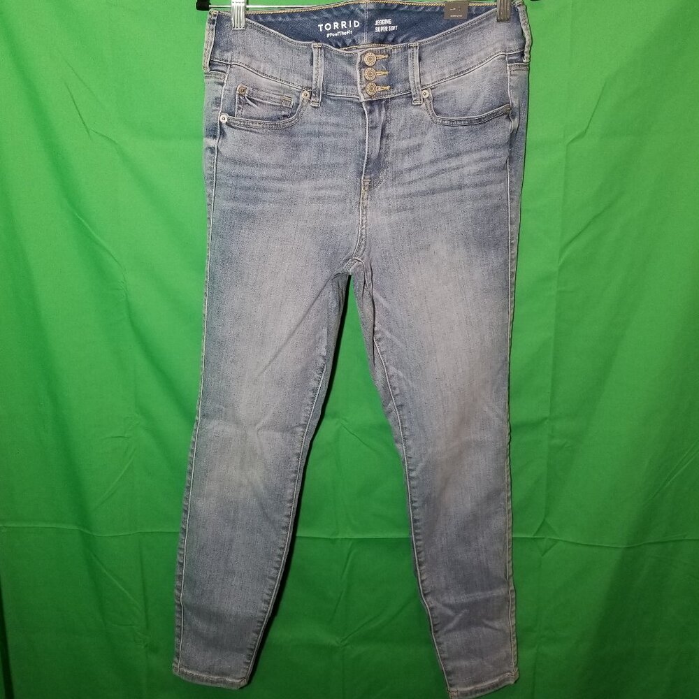 Torrid Women Jegging Skinny Super Soft Jean Size 10S Light Wash Retro Street NWT